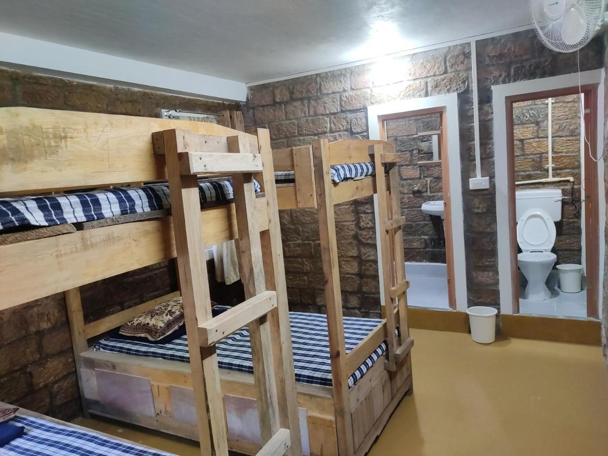 The Rustic Cottage - Homestay Cserrapundzsi Kültér fotó